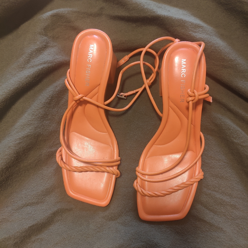 Marc Fisher Orange Strappy Sandals Modern Design